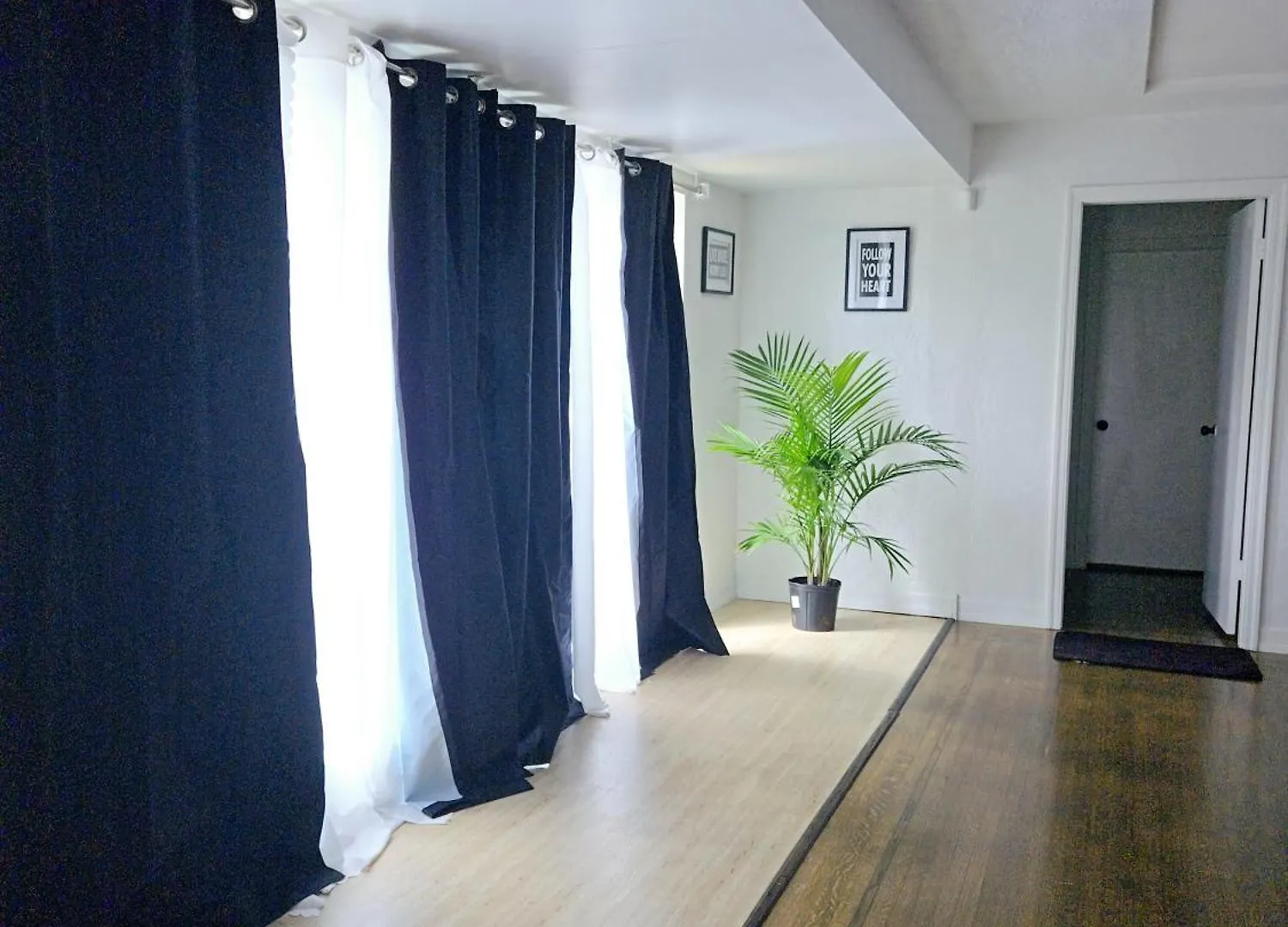 Comfy Stylish Room In The Heart Of Vancouver- Private Parking, Self Check-In & Just 4 Mins To Metrotown! בית אירוח